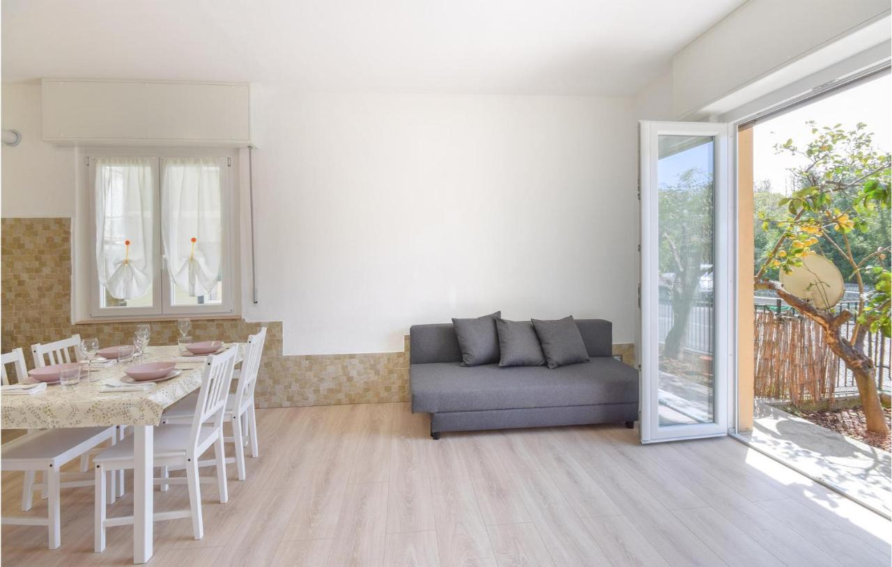 Amazing Apartment In Rapallo With Kitchen エクステリア 写真