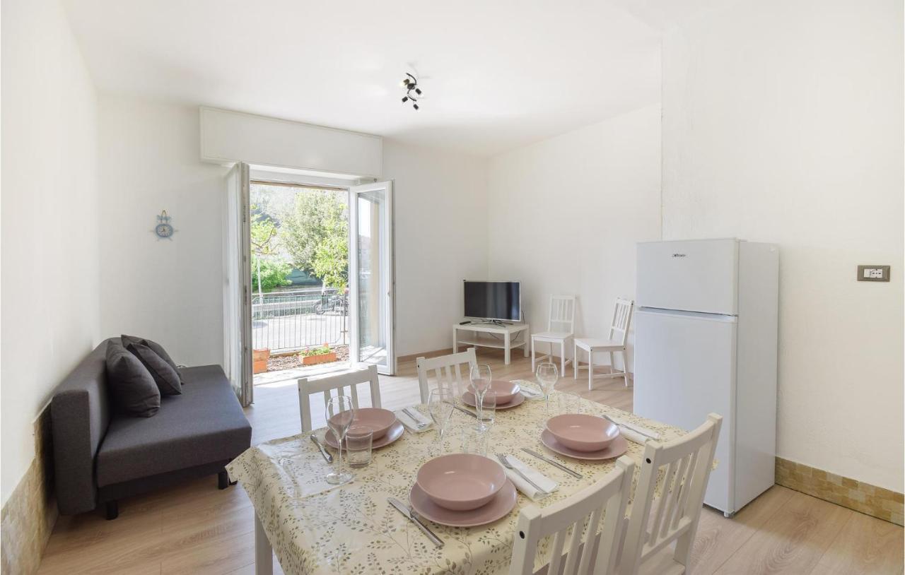 Amazing Apartment In Rapallo With Kitchen エクステリア 写真