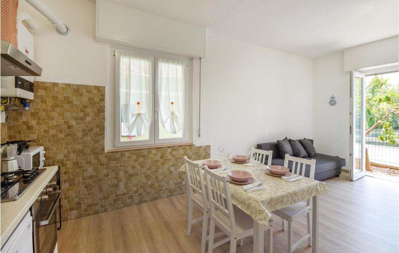 Amazing Apartment In Rapallo With Kitchen エクステリア 写真